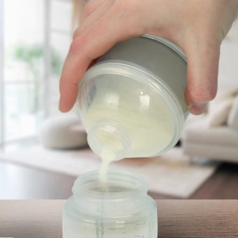 Boîte doseuse de lait empilable