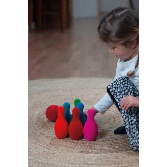 Jeu de Bowling avec quilles