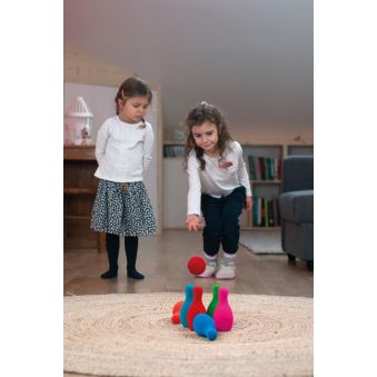 Jeu de Bowling avec quilles