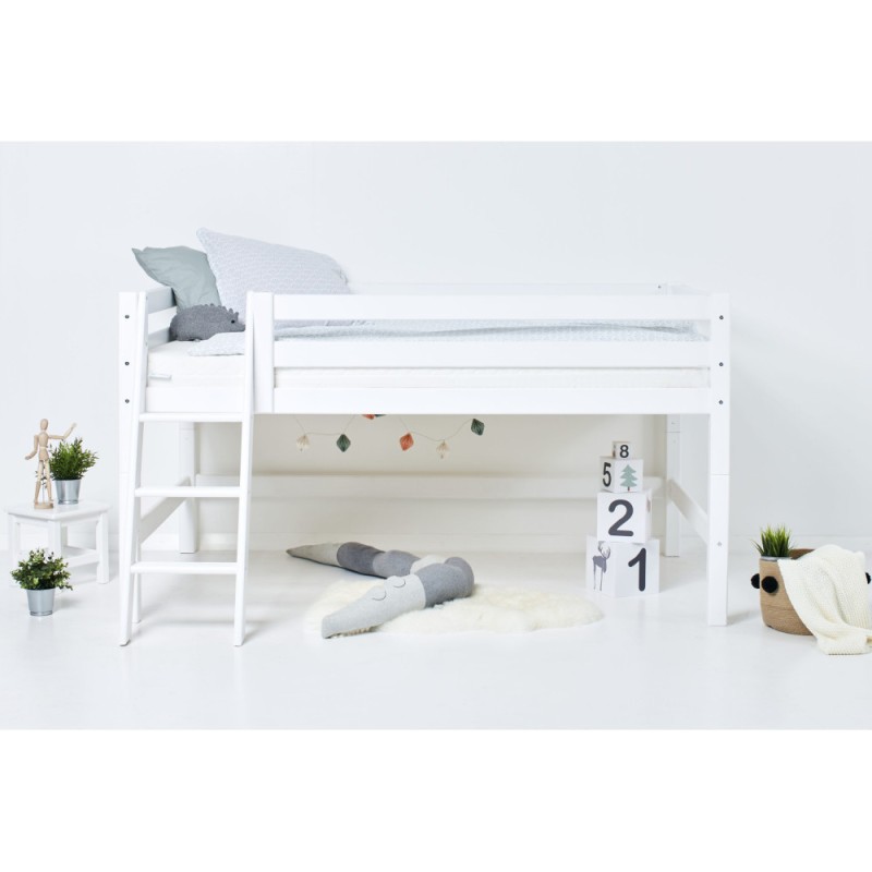 Lit demi-haut de luxe Hoppekids ECO 120x200 cm avec échelle inclinée, blanc